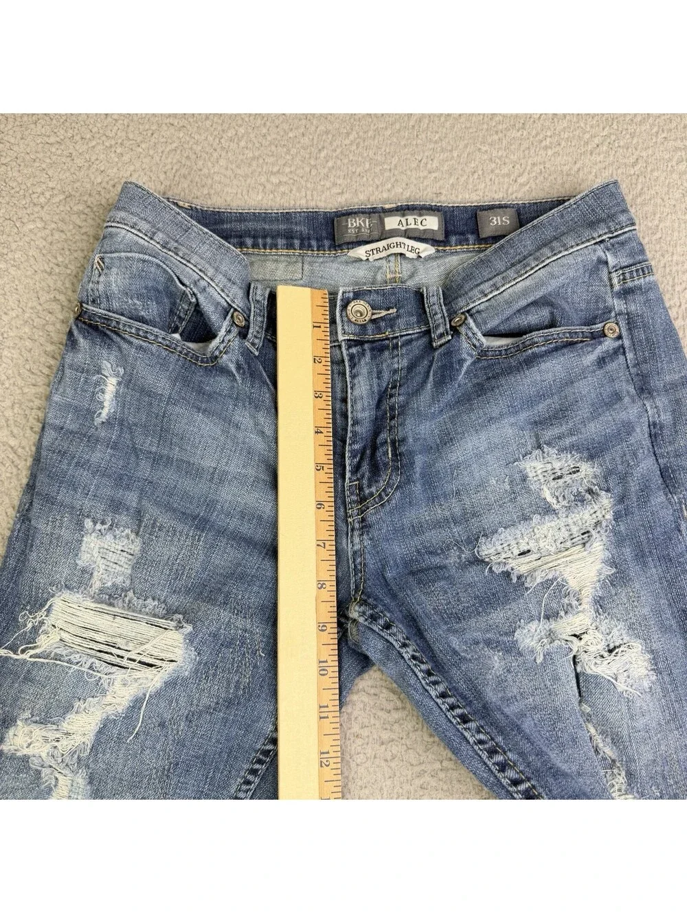 BKE Jeans Mens 31x29 Blue Alec Straight Leg Buckle Distressed Denim Casual